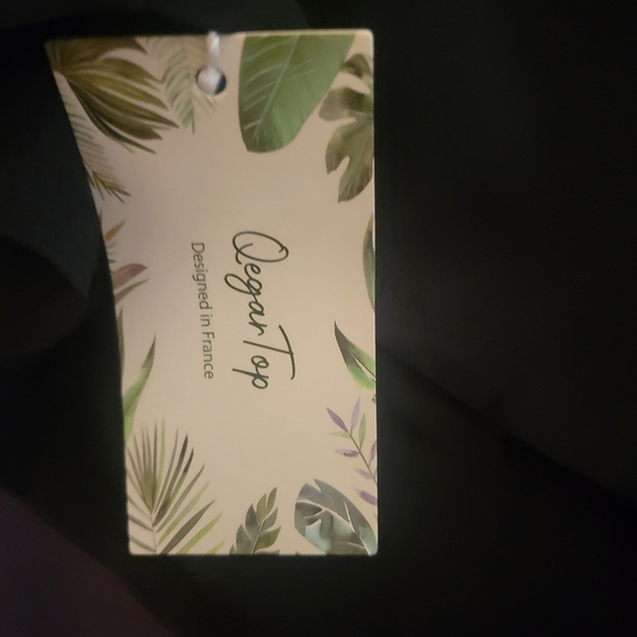 Elegant Black V-Neck Women's Tie Front Top. Size L - Picture 3 of 6